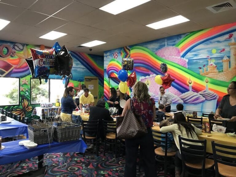 Birthday Party At Bob-Os Family Fun Center kids playing and eating